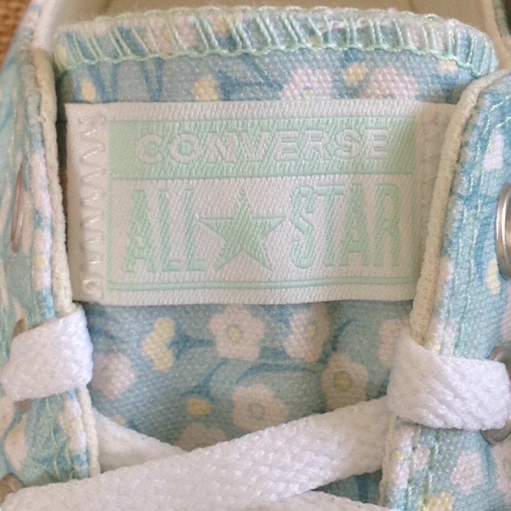 Converse Women's Ditsy Floral Sneakers Ocean Mint (Green) Color EUC Size 7 - Picture 8 of 10